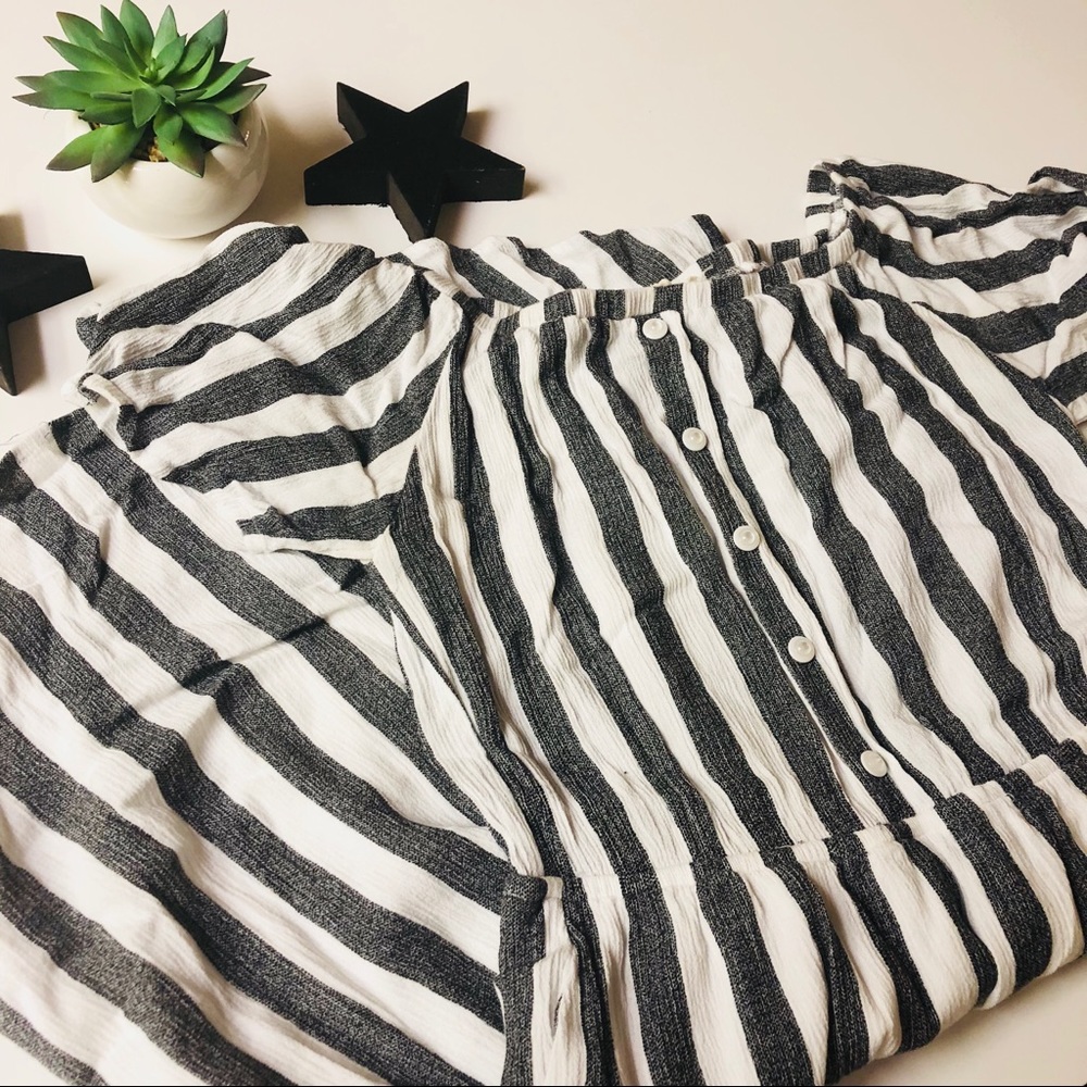 SOLD! ❌ Cute Beach Dress/Coverup!